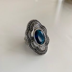 Vintage silver blue gem ring
